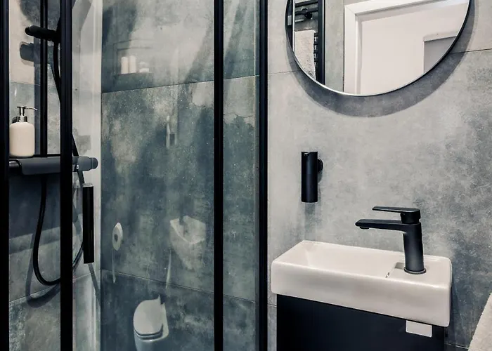 Stary Rynek, Old Town Self-check In